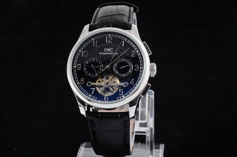 IWC watch man-271